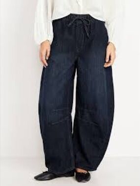 Old Navy pull on barrel Jeans size large